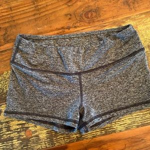 Fleo medium heather grey shorts